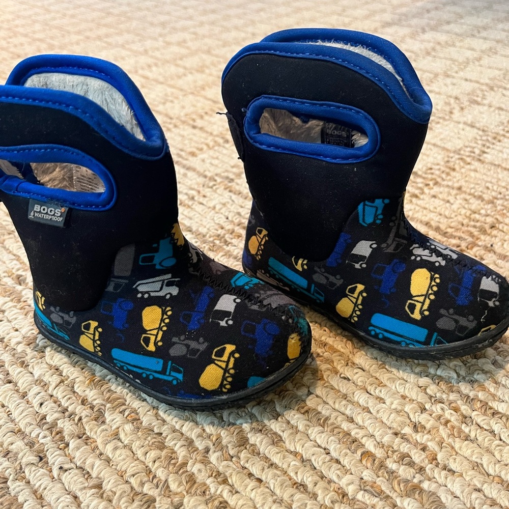 Baby Bogs!!